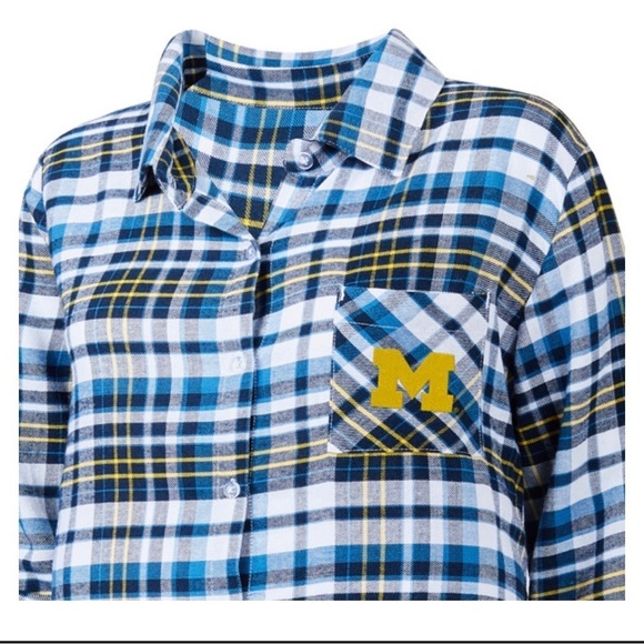 Women’s Michigan Pajama Set - Top and Bottom - Large - Picture 2 of 5